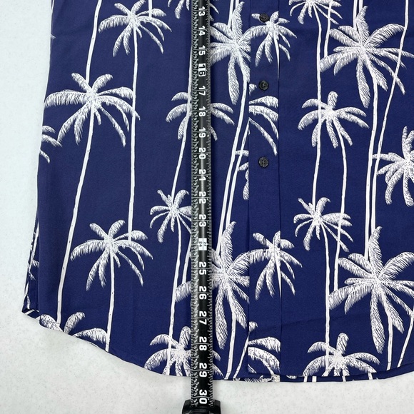 Cotton & Co. Men’s Navy Blue Tropical Palm Tree Shirt. Size Medium - Picture 6 of 7